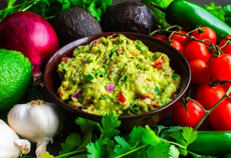 Velvety Avocado Guacamole